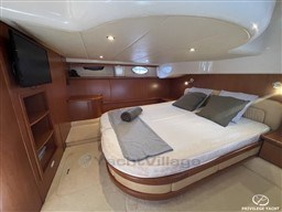 22d15_or2qg_16-atlantis_425-sc-privilege-yacht.jpg