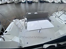 588de_243_982_5.jpg