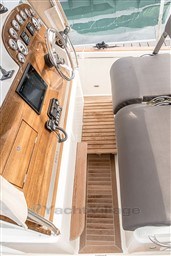 ef968_243_68_8.jpg