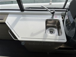 c270e_243_1086_16.jpg
