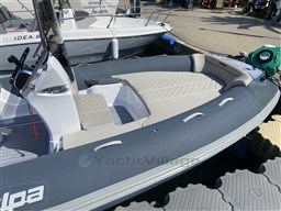 1e046_2.jpg
