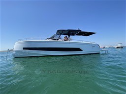 1b579_2.jpg