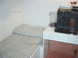 2971e_astondoa_50_gl-10.jpg