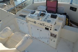 b13fb_hatteras_46-5.jpg