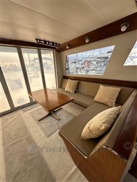 5829a_guy_couach_1400_fly-13.jpg