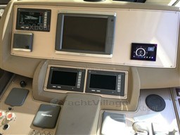 5f231_ferretti_530-8.jpg