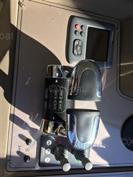 6a61b_ferretti_530-7.jpg