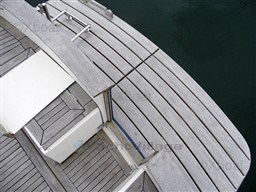 8a812_rhea_750_open-16.jpg