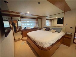 b1e93_ferretti_681-28.jpg