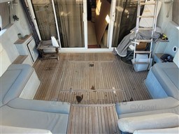 f8d13_fairline_50-9.jpg