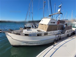 330c5_grand_banks_42_my-9.jpg