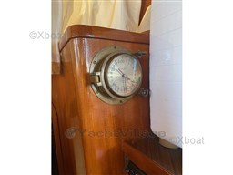 182a4_grand_banks_42_classic-12.jpg