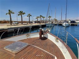 7ca80_grand_banks_42_classic-6.jpg