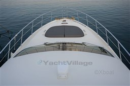 555a6_azimut_68_fly-4.jpg