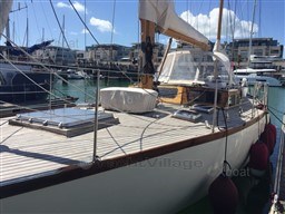 e8eeb_ketch_classic_boat-6.jpg