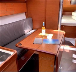 40e4b_dufour_360_grand_large-6.jpg