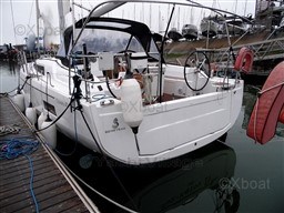 a7d78_oceanis_401-31.jpg