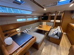 24fef_sun_odyssey_519-3.jpg