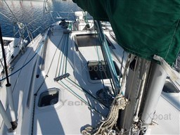 2772f_sun_odyssey_422-13.jpg