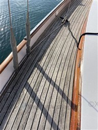 eda73_ketch_classic_boat-9.jpg