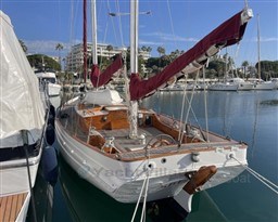 510e3_ketch_classic_boat-2.jpg