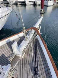 300b7_ketch_classic_boat-6.jpg