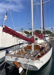 80ac4_ketch_classic_boat-12.jpg