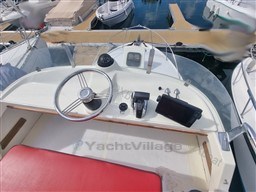 c5751_riva_bertram_25_sport_fisherman-11.jpg