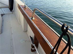 950ea_320_922_18.jpg