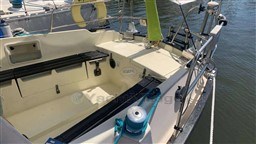 b0be8_1978-beneteau-evasion-32-sail-9953024-20250919090932224-5.0cc7bbe7fe7f812cda17d117cee199e0.jpg