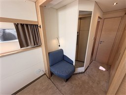 97049_43.jpg
