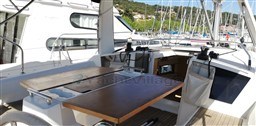 7d6f1_bateau-beneteau-oceanis-38-occasion_3.jpg
