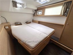 302f2_lagoon_20450t_20catamaran_019.jpg