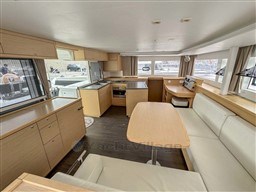 21077_lagoon_20450t_20catamaran_011.jpg