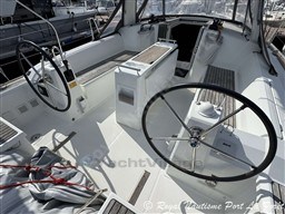 e8935_218_961_8.jpg