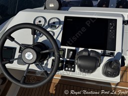 4752b_218_922_8.jpg