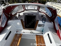 f1381_218_933_6.jpg
