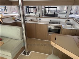 db7c8_388_908_8.jpg