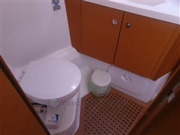 2ff5068f-3680-4ccb-875f-8a8c5d54df00