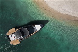 Wally_wallytender43X_Outside-0013