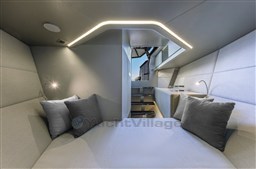 Wally_wallytender43X_Outside-0024