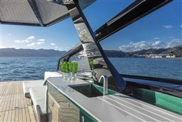 Wally_wallytender43_Outside-0033