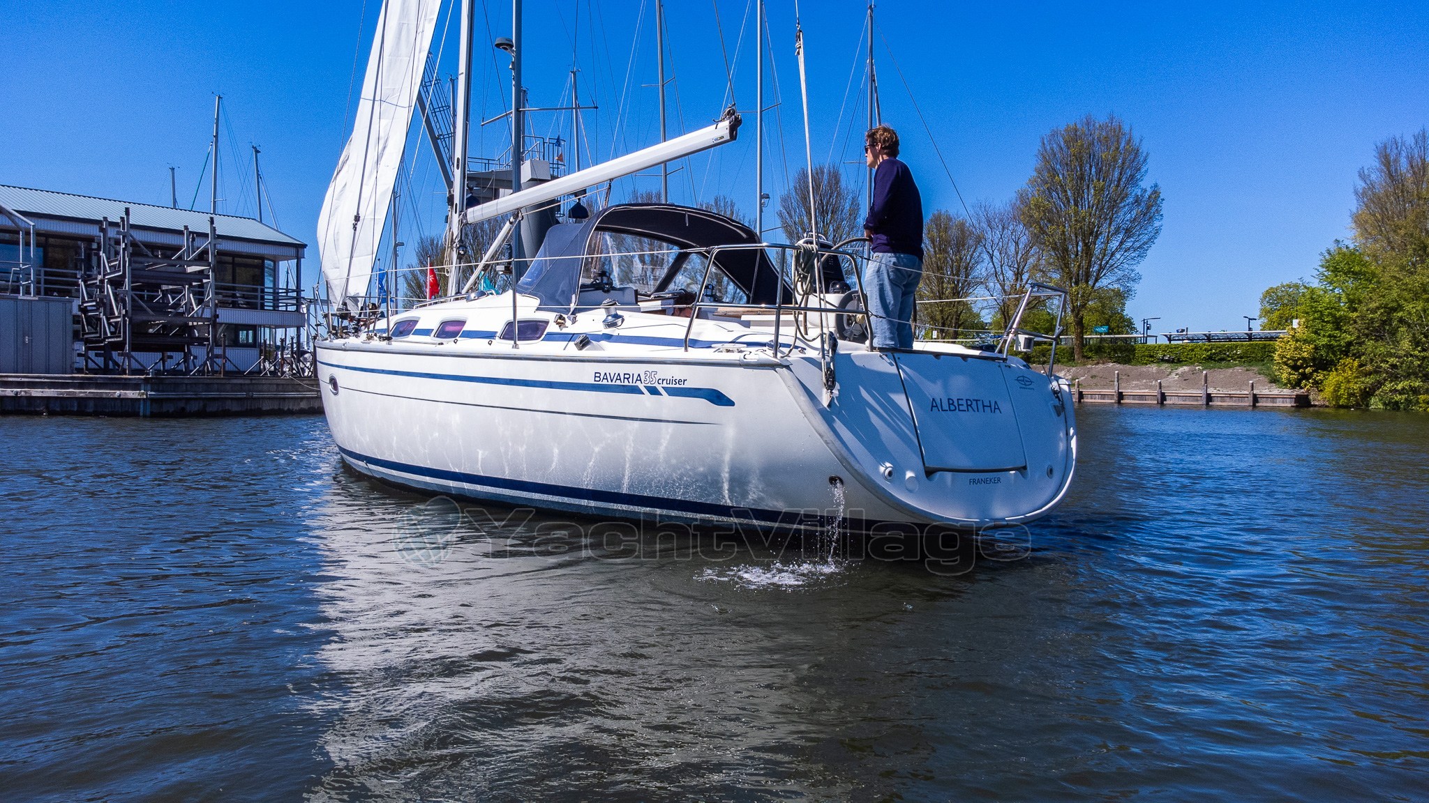 Bavaria 35 (10)