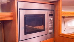Bavaria 35 (23)