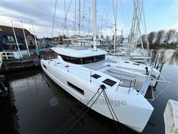 Lagoon 43