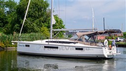 Jeanneau Sun Odyssey 410  (6)