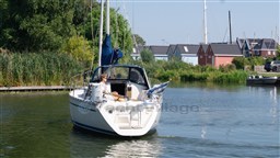 Bavaria 320 Sport (4)