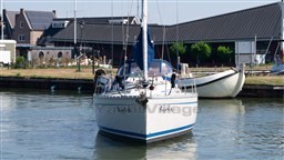 Bavaria 320 Sport (8)
