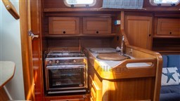 Bavaria 320 Sport (31)