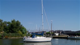 Bavaria 320 Sport (10)
